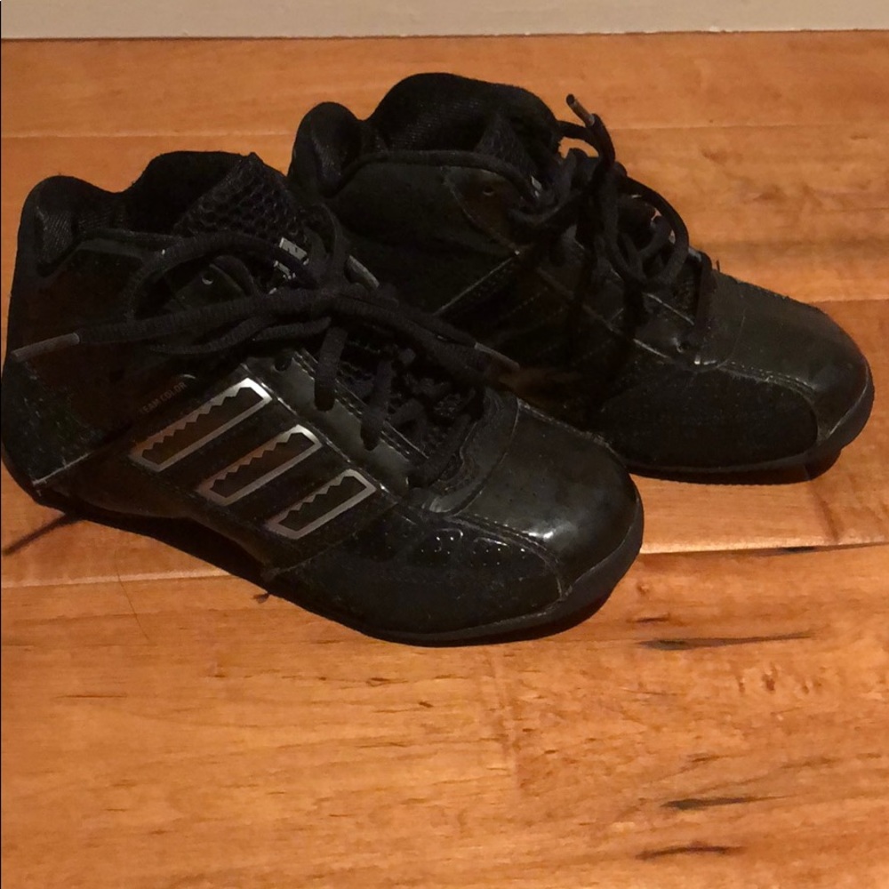 Adidas Toddler basketball shoes